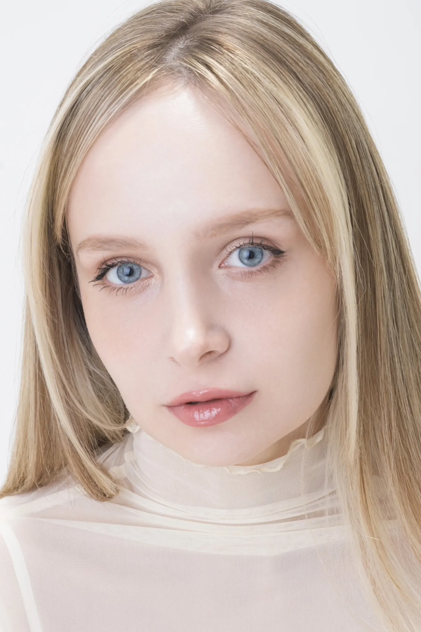 外国人女性モデル-Female Model- Mocha -タレント・モデル事務所東京-Talent Model Agency Tokyo