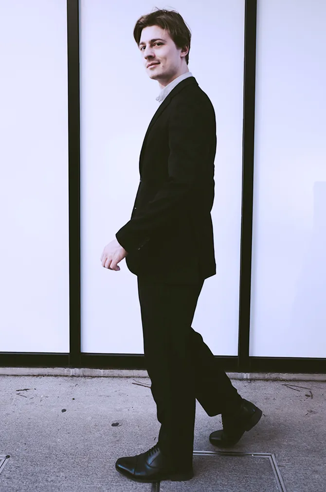 Joey Bertschlerのイメージ-04