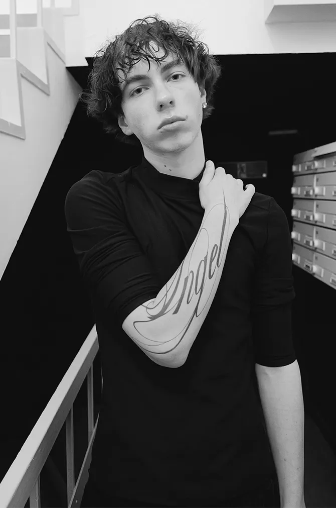 Teiのイメージ-04