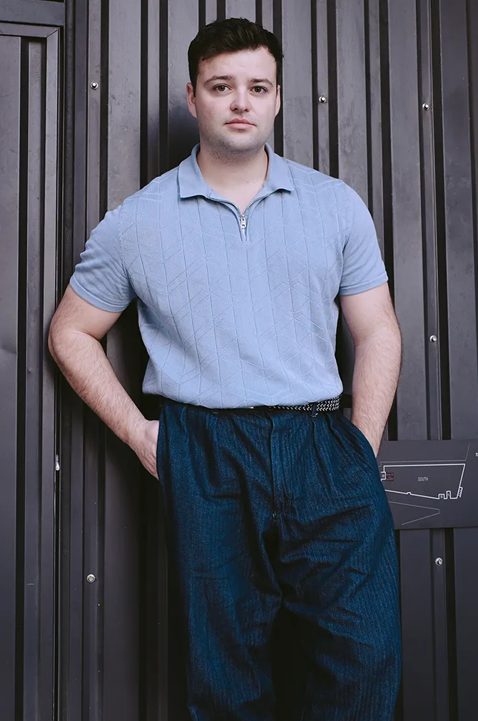 Angus Alisdairのイメージ-04