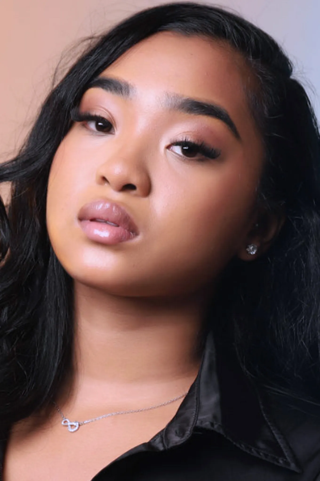 ハーフ女性モデル-Female Model-Megami-モデル事務所東京-Model Agency Tokyo