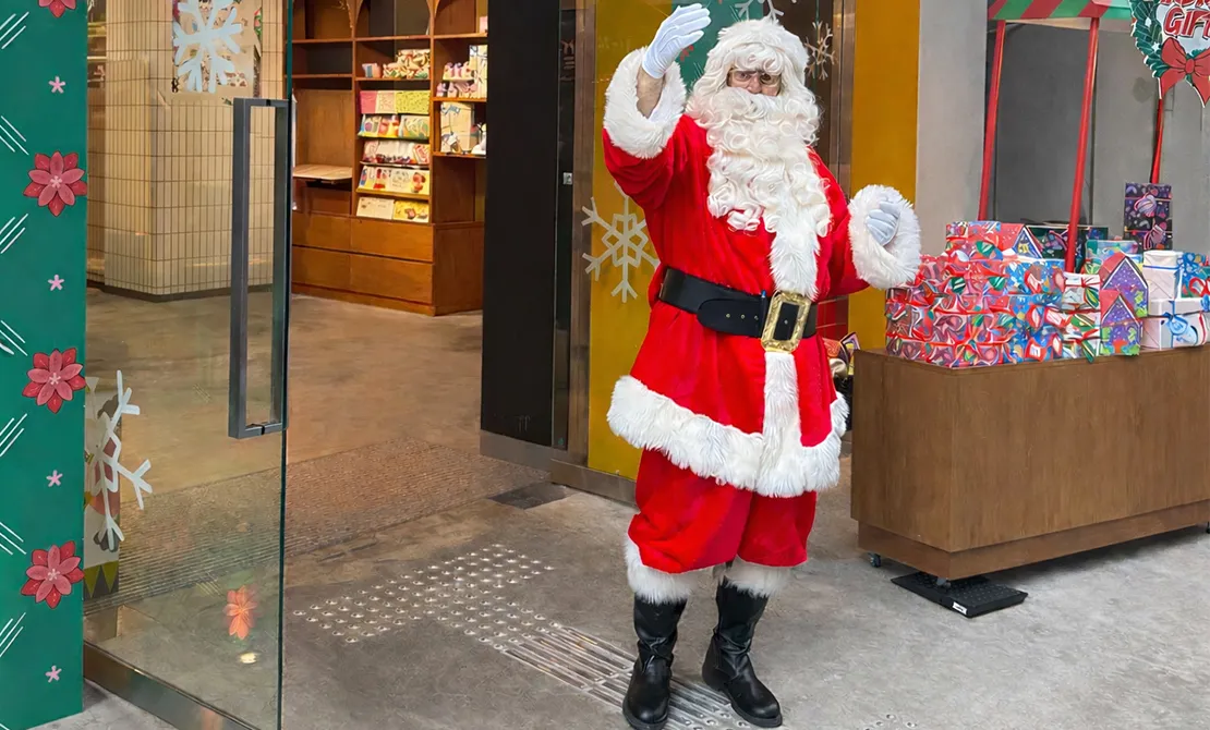 外国人サンタクロース-Santa Claus—店舗クリスマス2025-Store Christmas2025-タレント・モデル事務所東京-Talent Model Agency Tokyo