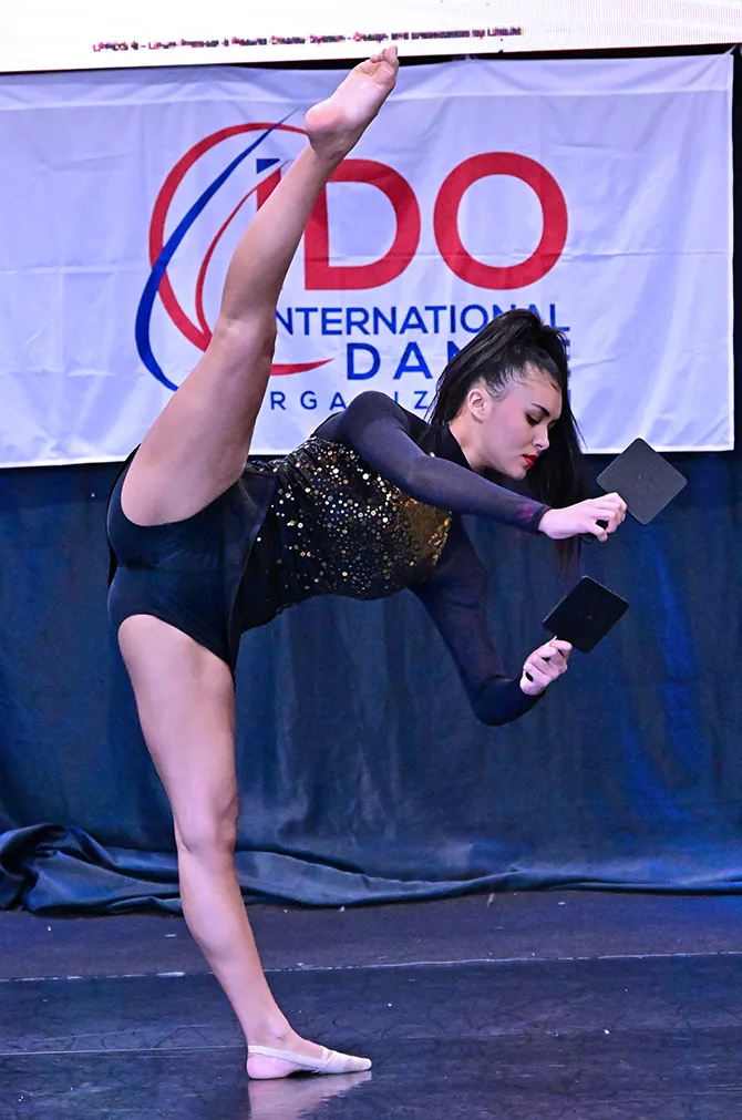 Emily Jensenのイメージ-02