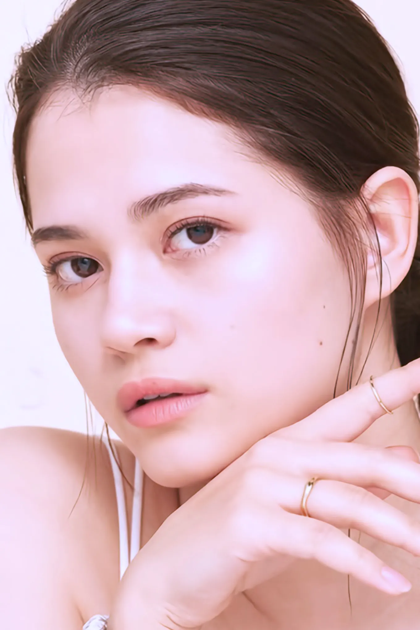 ハーフ女性モデル-Mixed Female Model -Alice Aihara-タレント・モデル事務所東京-Talent Model Agency Tokyo