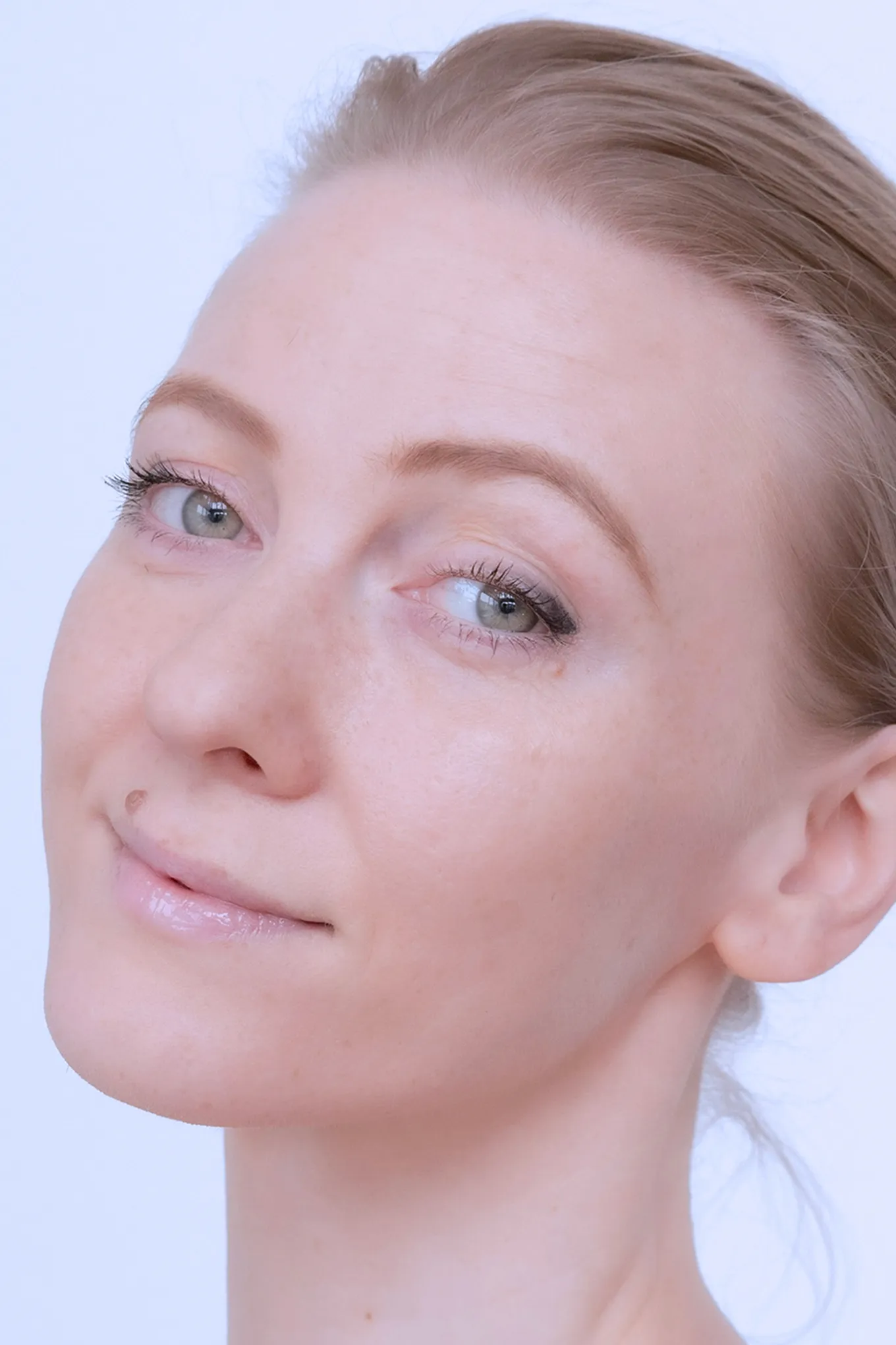 外国人女性モデル-Female Model- Lena -タレント・モデル事務所東京-Talent Model Agency Tokyo