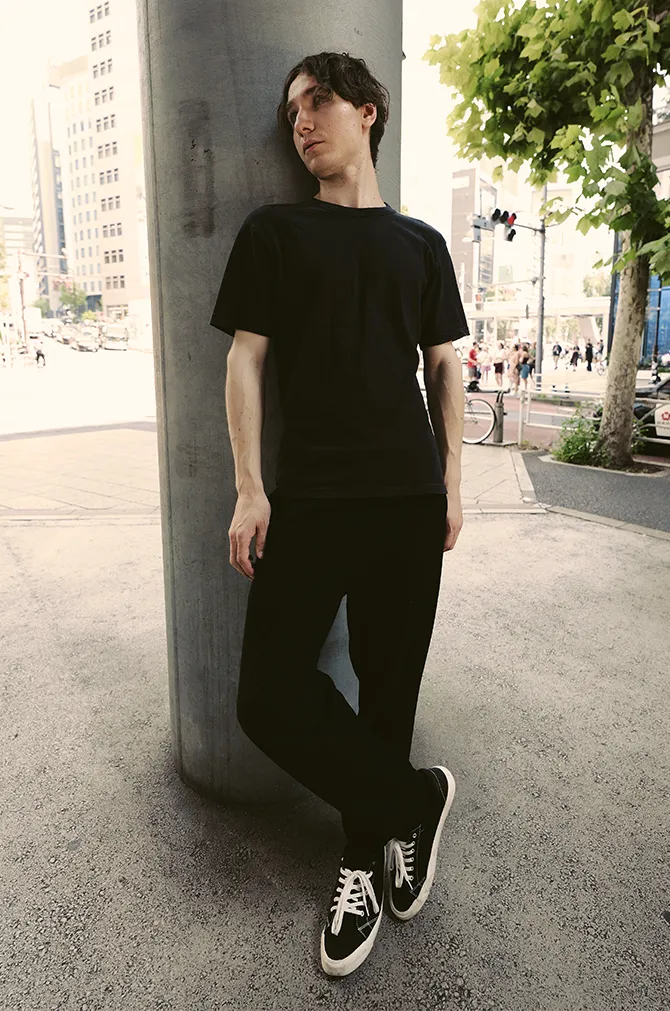 Maksym Vのイメージ-02
