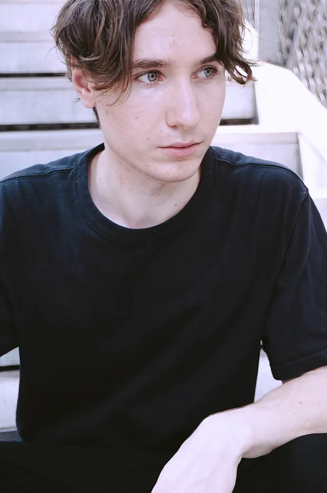 Maksym Vのイメージ-03